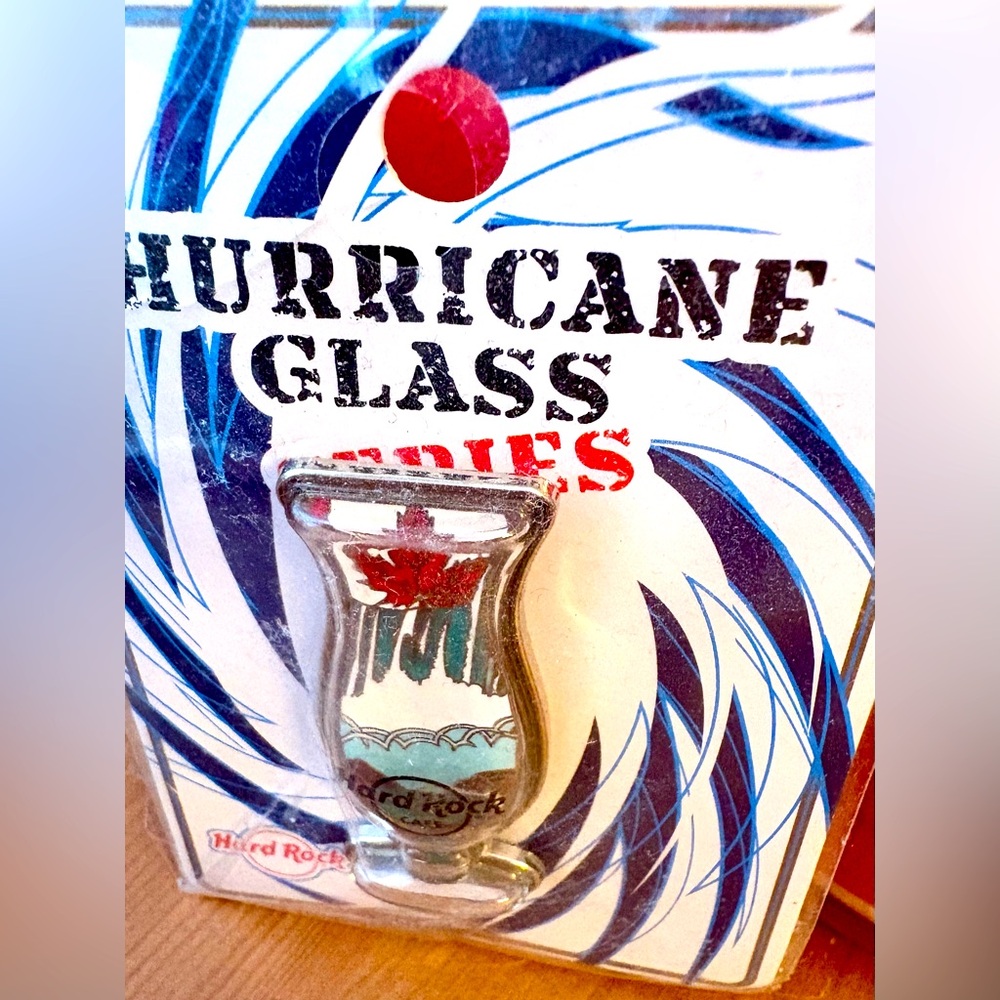 NWT collectible Hard Rock 🎸 pin. Niagara Falls. It’s a hurricane 🌀 glass design